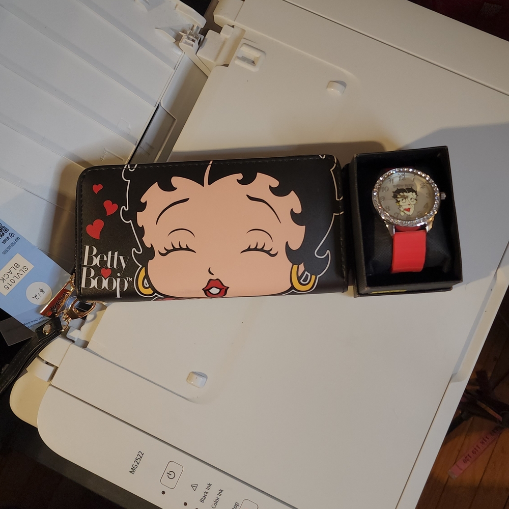Betty Boop Black and Red Wallet and Watch Set